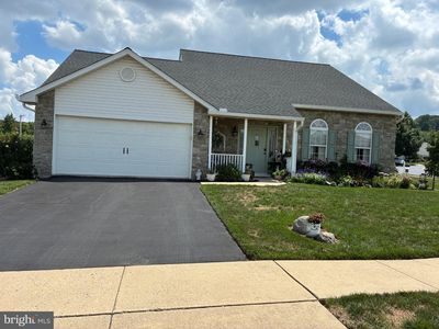 2401 John Henry Dr