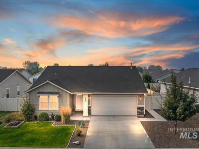 243 W Snowy Owl St