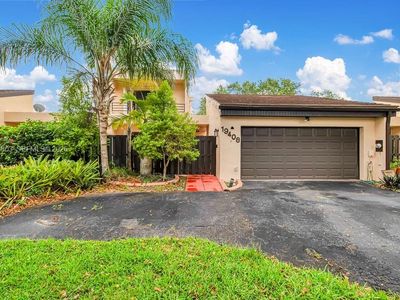 Property at 19408 W Lake Dr, Hialeah, FL
