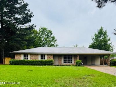 738 Black Oak Cir