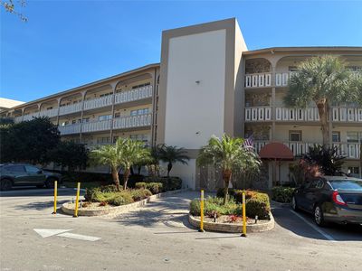 2301 Lucaya Lane #F1