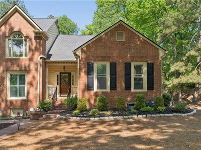 100 Weatherburne Dr