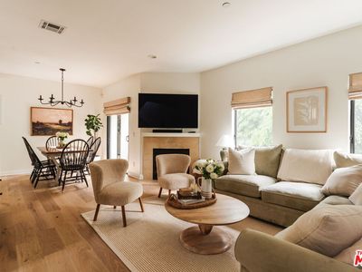 14322 Dickens St Unit 4