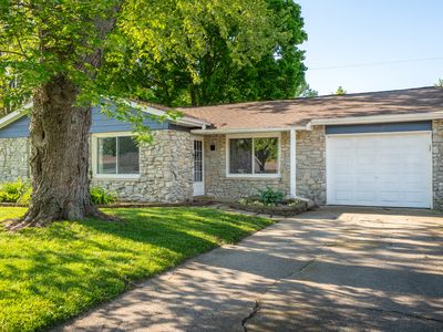 Property at 8215 W Fairview Dr, Yorktown, IN