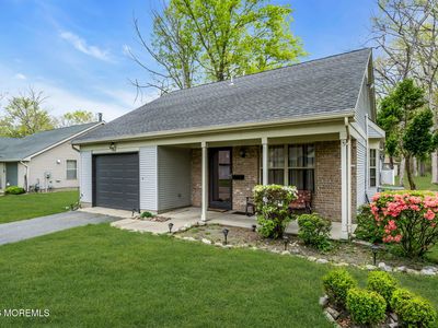 508 Petunia Lane N
