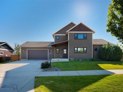 54 Falconers Way