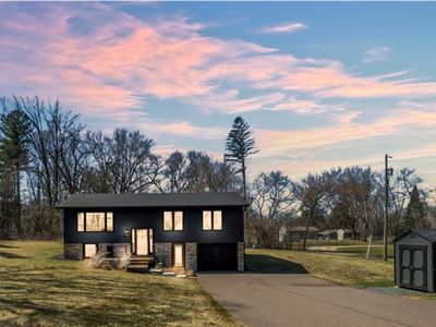 Property at 1130 Hallam Ave N, Mahtomedi, MN