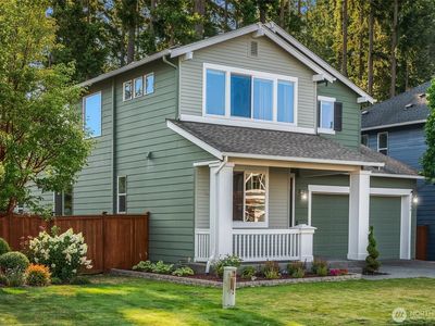 1886 Claret Loop NW