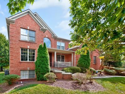 3200 Linville Ln