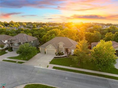 4424 NE Shadow Valley Cir