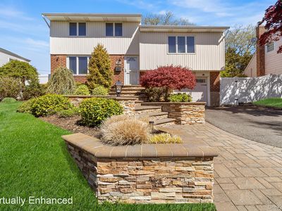40 Garnet Lane
