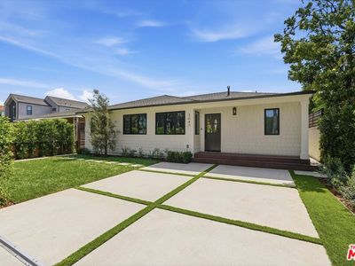 3647 Barry Ave