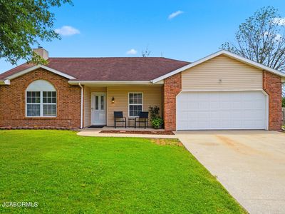 Property at 404 Oak St, Ashland, MO