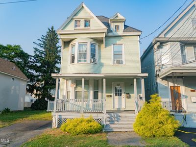 943 State Street