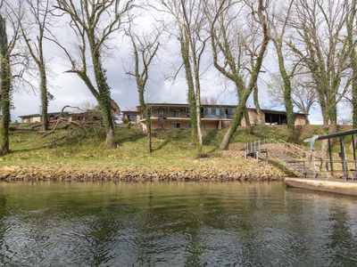 656 Valley Airport Dr