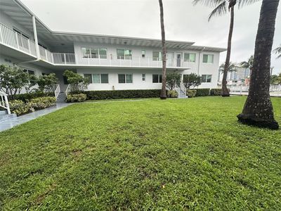 7207 Bay Dr APT 13