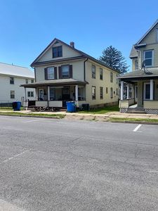 831-833 N 5th St