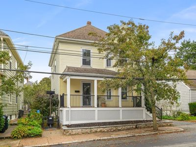 7 Bisson St