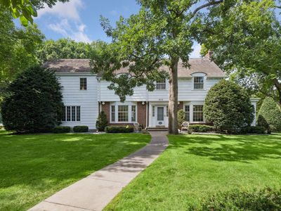 830 Edgemoor Dr