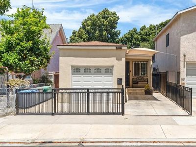 407 E Sunset St