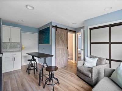 266 Victorian Village DRIVE #249