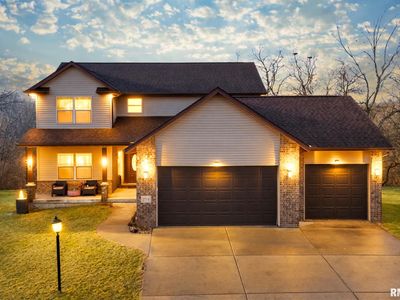 2714 W Stonehenge Ct