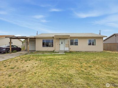 1227 Lowry Street