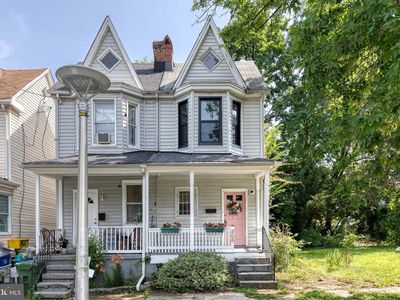806 Homestead St