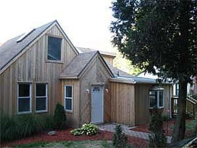55 Redwood Ln