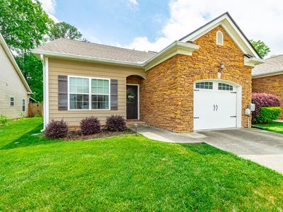 7548 Magnolia Leaf Ln