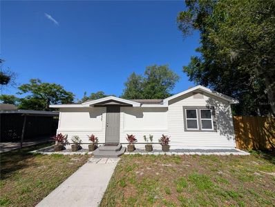 739 Center St