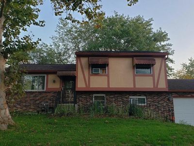 2883 Valley Green Dr