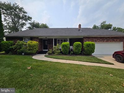 61 E Kraft Ave