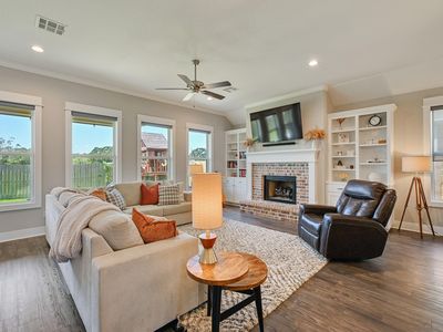 3906 Brownway Ct
