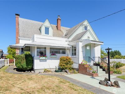 432 E Front Street