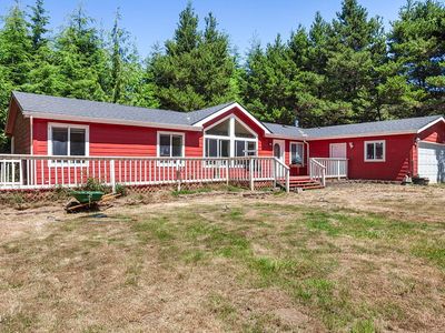290 SW Newton Dr