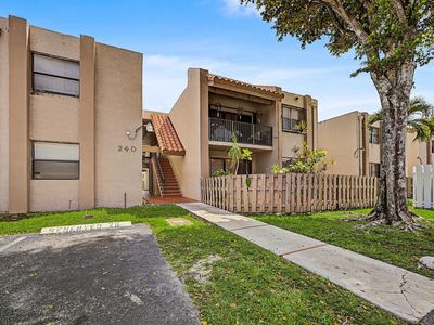 240 W Park Drive #201-4