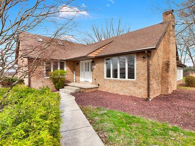 125 Ray Dr