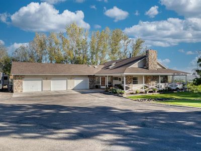 13366 Chicken Dinner Rd