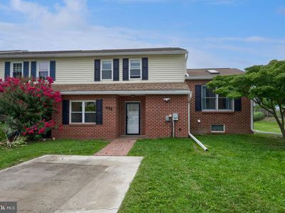 Property at 455 Crosswinds Dr, Lititz, PA