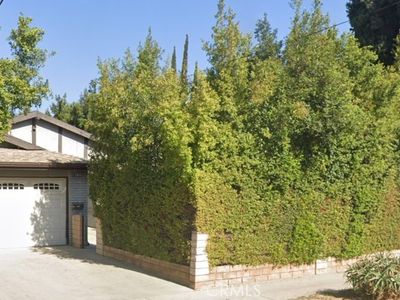 13303 Reedley St