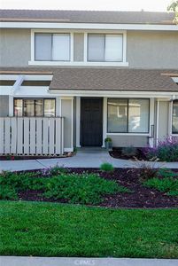 1193 E Foster Rd APT C