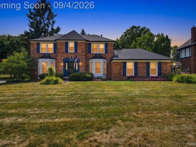 22555 Shadowglen Dr
