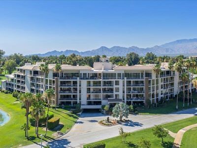 910 Island Dr APT 406