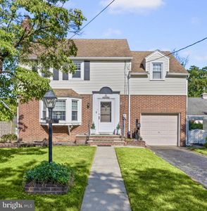 Property at 105 E Coulter Ave, Collingswood, NJ