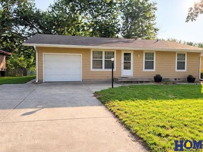 8130 N Hazelwood Dr