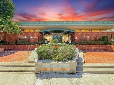 5301 Balboa Blvd Unit A3