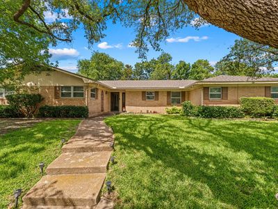 708 Topeka Dr