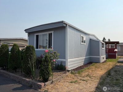 210 37th Street SE #105