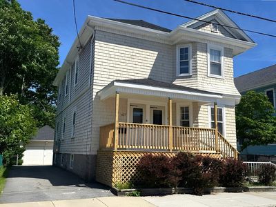435-437 Stetson St